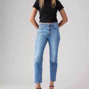 Levis Wedgie Straight Jeans Womens 28X26 Blue Light Wash High Rise Ankle Cropped